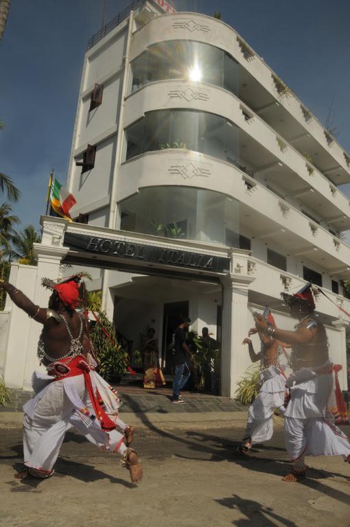 Hotel Italia Ambalangoda  Exteriör bild