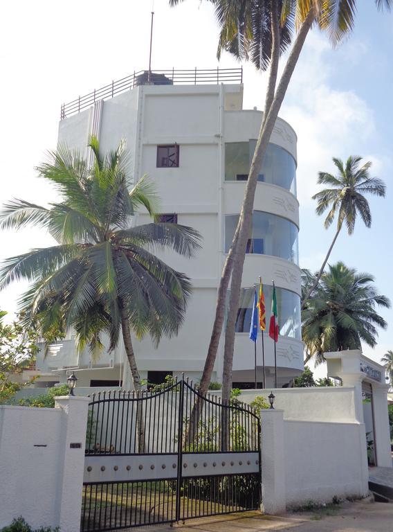 Hotel Italia Ambalangoda  Exteriör bild